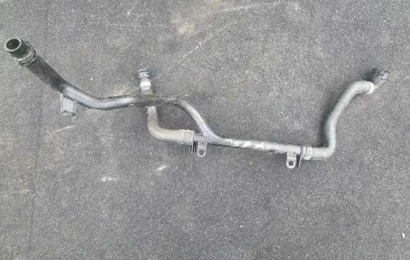 BMW 4 F32 F33 Engine coolant pipe/hose 7604544 14837810