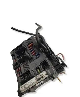 Peugeot 307 Fuse module S118470003E