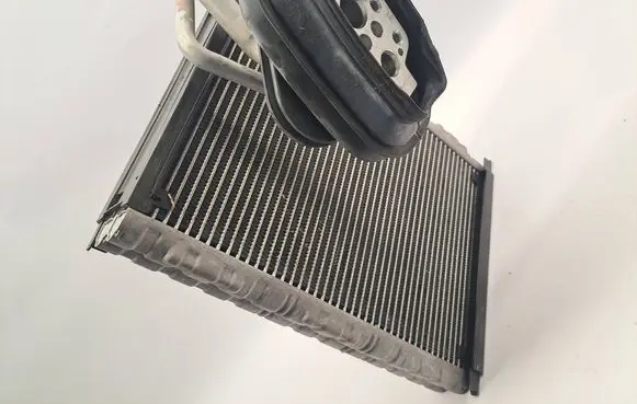 Air conditioning (A/C) radiator (interior)