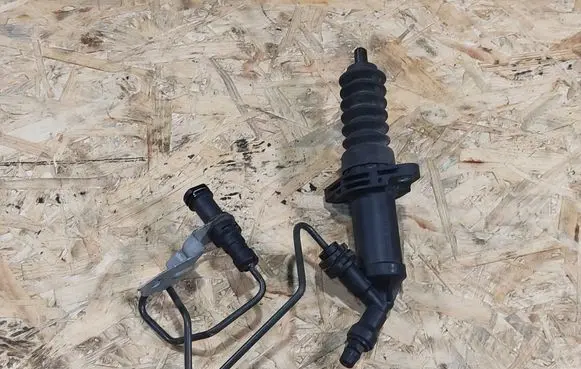 Clutch master cylinder