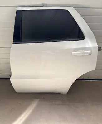 Dodge Durango Rear door