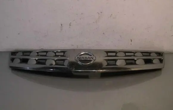 Nissan Murano Z50 Front bumper upper radiator grill