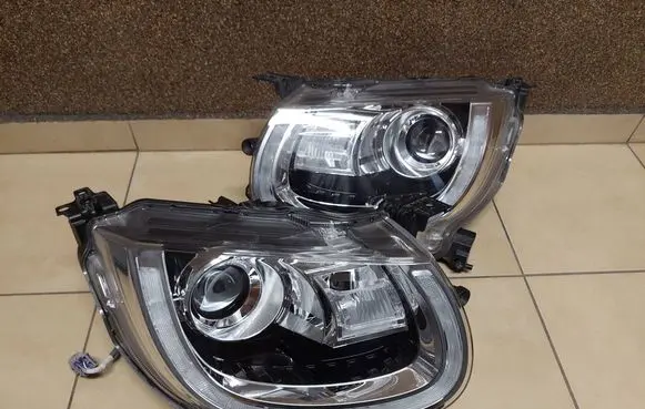 Suzuki Ignis Headlight/headlamp 1005939D