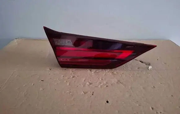 BMW 1 F40 Tailgate rear/tail lights 7450651