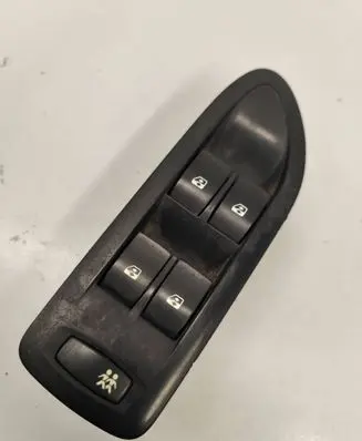 Renault Laguna II Electric window control switch 26515