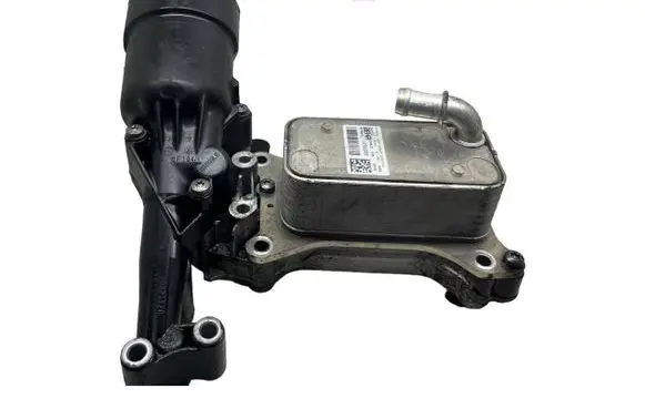 Mercedes-Benz E AMG W212 Oil filter mounting bracket A6511800665 7036413702 U7902003