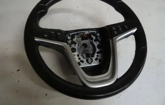 Opel Insignia A Steering wheel