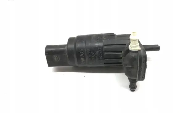 Volvo V70 Windscreen/windshield washer pump
