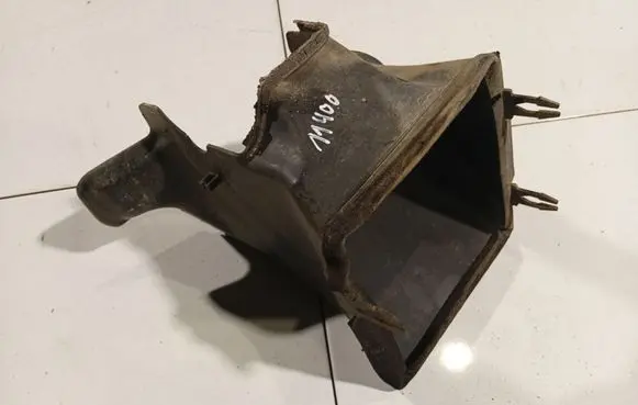 KIA Cerato Air intake duct part 2827227050