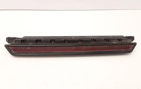 Volkswagen PASSAT B5 Third/center stoplight S302E1531