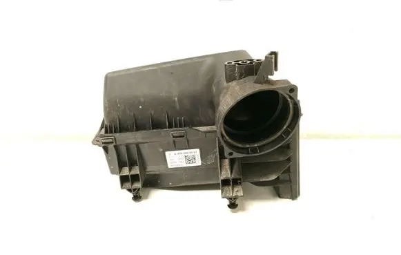 Mercedes-Benz A W176 Air filter box A6450900001