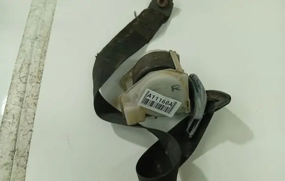 Opel Zafira A Rear seatbelt 