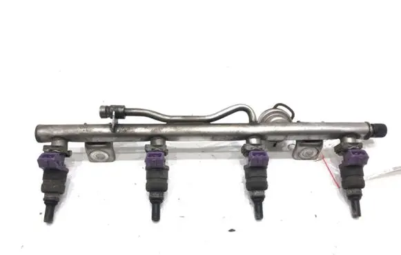 Mercedes-Benz C AMG W203 Fuel main line pipe A1110703095