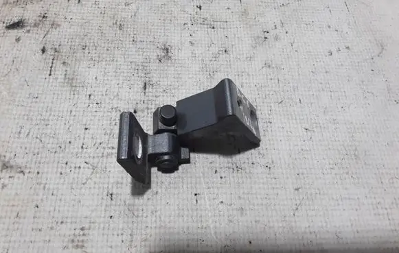 Seat Ibiza V (KJ) Rear door lower hinge 8X0831404E