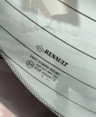 Renault Megane III Rear windscreen/windshield window 7279BGMH