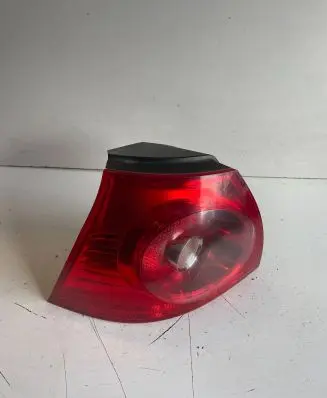 Volkswagen Golf V Rear/tail lights 1K6945095N A01324175 028490102