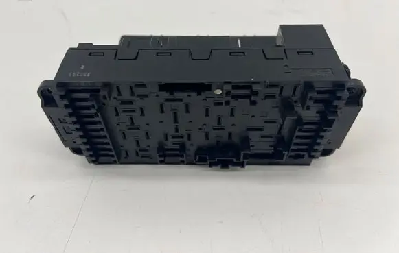 Mercedes-Benz C AMG W205 Fuse module 2095451101 5DK00848511