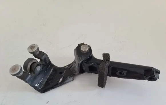 Volkswagen Transporter - Caravelle T5 Sliding door upper roller guide/hinge 7H0843436E