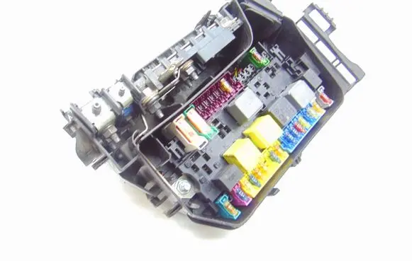 Mercedes-Benz GLA W156 Fuse module A2469980601
