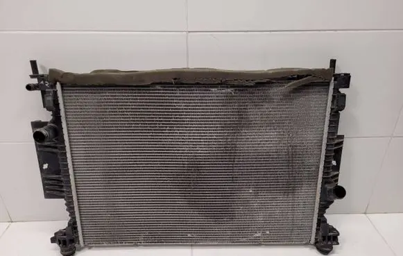 Ford Kuga II Coolant radiator EJ73-8005-AH
