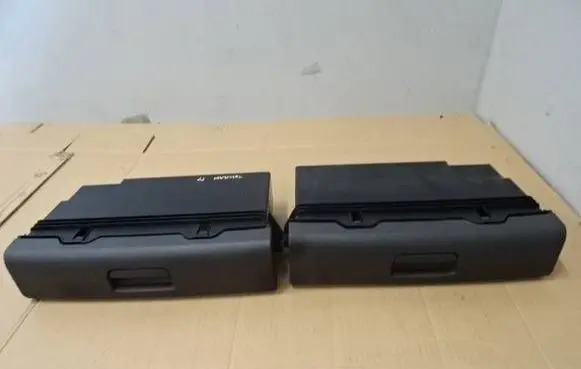 Volkswagen Touran I Glove box set 1T0881580C 1T0881580D