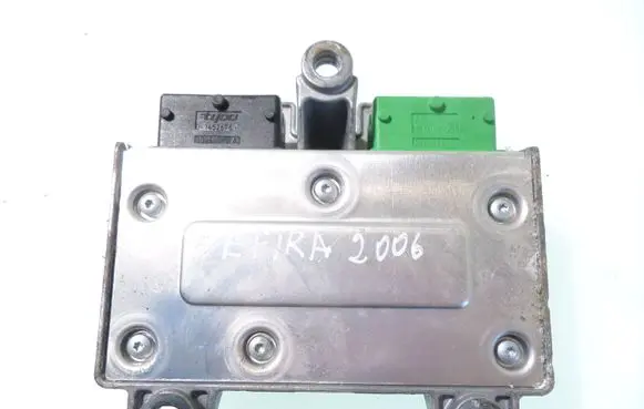 Opel Zafira B Airbag control unit/module 327963935