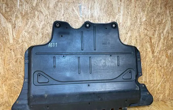 Audi Q3 F3 Engine splash shield/under tray 5QF825236B
