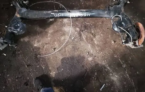 Renault Megane III Rear axle beam 