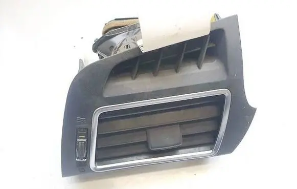 Toyota Verso Dashboard side air vent grill/cover trim 556500F030