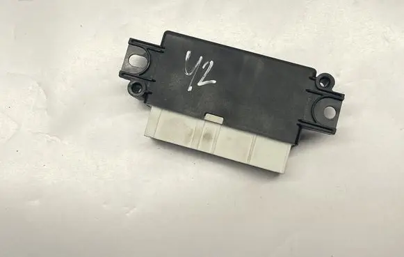 Audi A3 S3 8V Parking PDC control unit/module 5Q0919283F 5Q0919283
