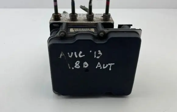 Toyota Avensis T270 ABS Pump 4454005140