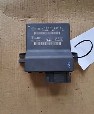 Audi A8 S8 D3 4E Gateway control module 4E0907468A