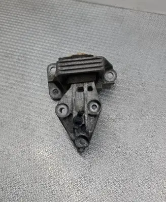 Renault Megane III Engine mount bracket 112100020R