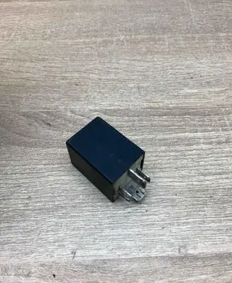 Volkswagen Golf II Other relay 443907385C