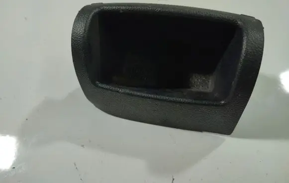 Glove box