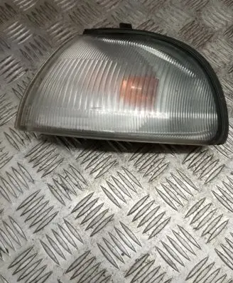 Subaru Legacy Front indicator light 21020579