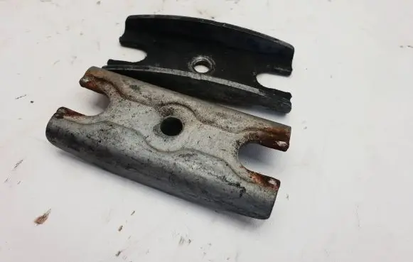 Ford Tourneo Custom Fuel Injector clamp holder GK3009535