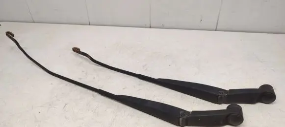 Hyundai i20 (PB PBT) Front wiper blade arm D226ggj D226gjj