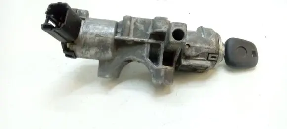 Toyota Avensis T250 Ignition lock 450200504