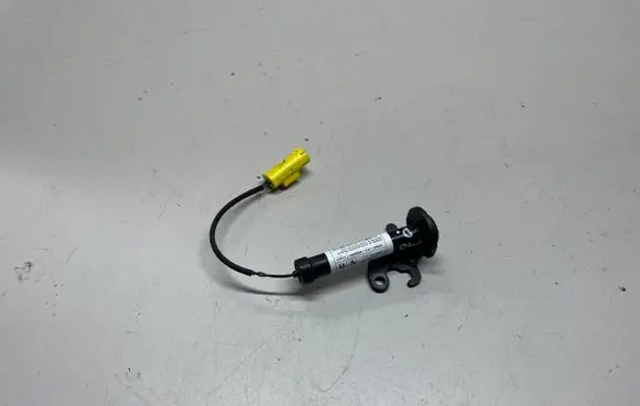 BMW X1 F48 F49 Bonnet Pedestrian Airbag Actuator 7300582