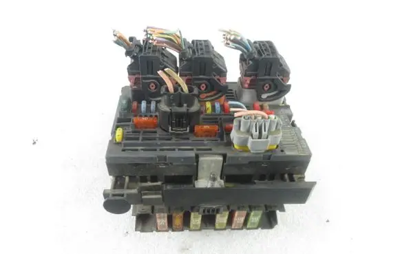 Peugeot 308 BSM Control unit S11061363 9664706380