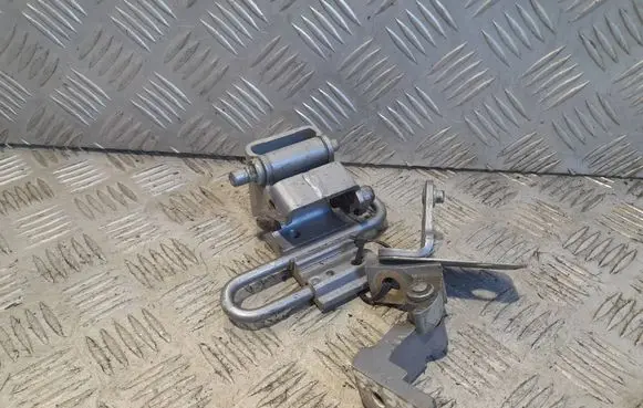 Audi A6 S6 C6 4F Rear door lower hinge 8E0833411