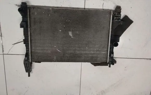 Ford C-MAX II Coolant radiator 
