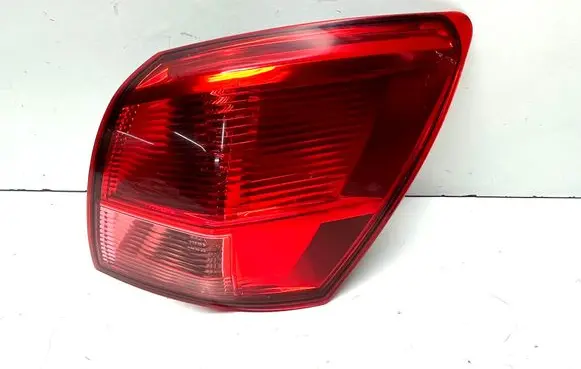 Nissan Qashqai Rear/tail lights 89070312