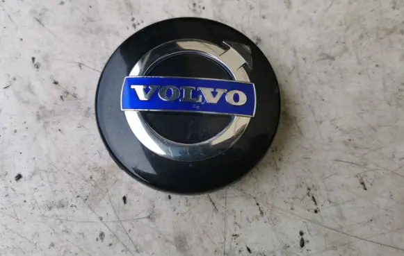 Volvo V40 Original wheel cap 30666913 31373763 30748052