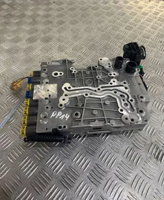 Audi A4 S4 B9 Transmission gearbox valve body 1102427187 1102427186
