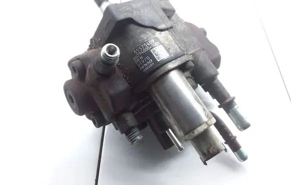 Opel Meriva B Fuel injection high pressure pump 55575409 HU2940001001