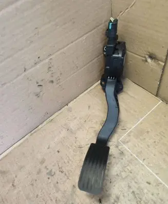 Peugeot 207 Accelerator throttle pedal 968280578000