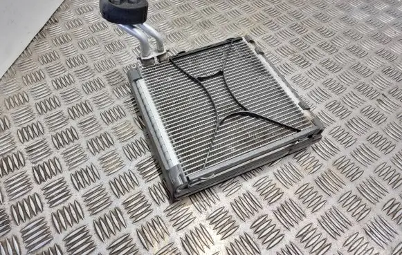 BMW X1 F48 F49 Air conditioning (A/C) radiator (interior) J2842