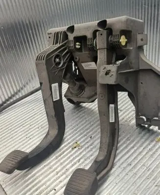 Fiat Ducato Pedal assembly 01367549080 300611